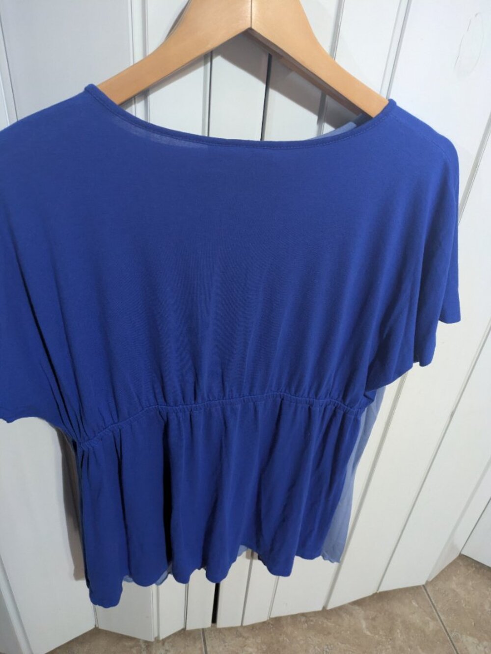 ~Bundle of TWO Beautiful Blouses! - Picture 4 of 4